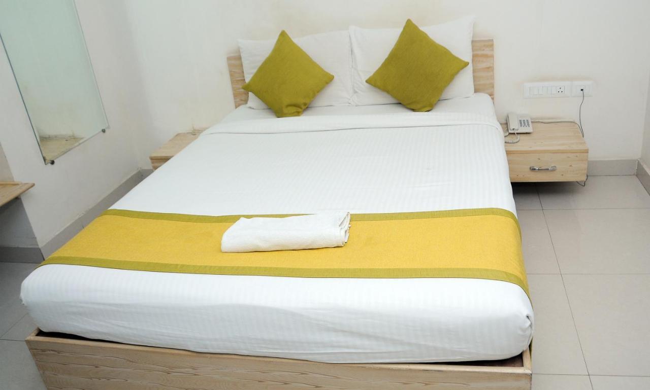 Hotel Pratz Inn Haydarabad Dış mekan fotoğraf