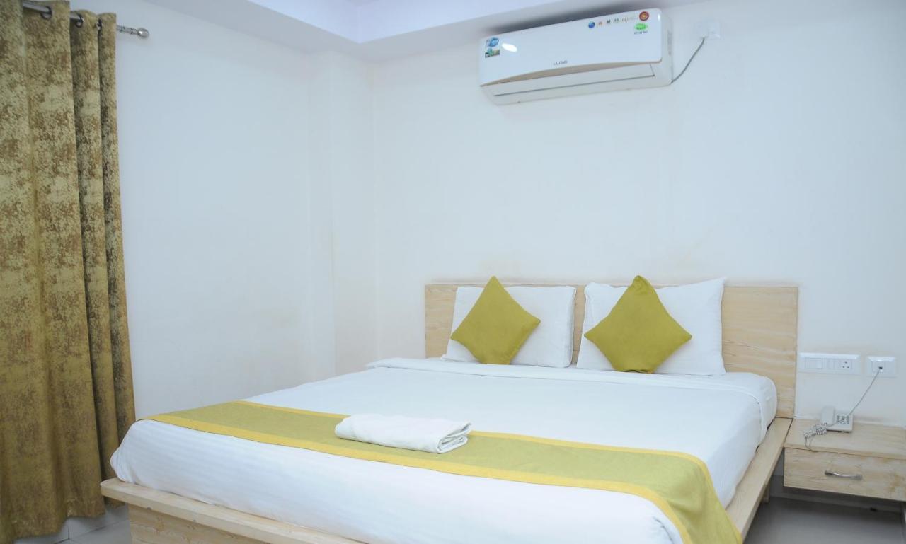 Hotel Pratz Inn Haydarabad Dış mekan fotoğraf