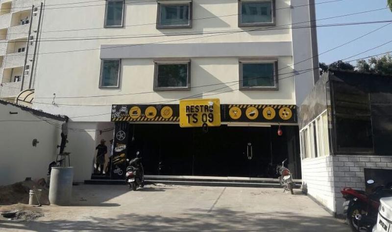 Hotel Pratz Inn Haydarabad Dış mekan fotoğraf